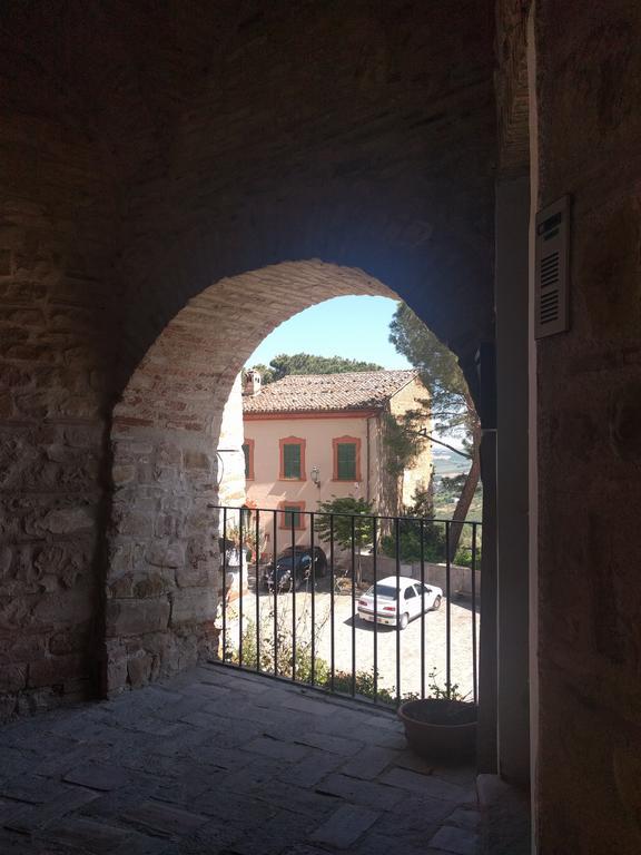 Ferienwohnung Casa Ghibellina Castelbellino Exterior foto